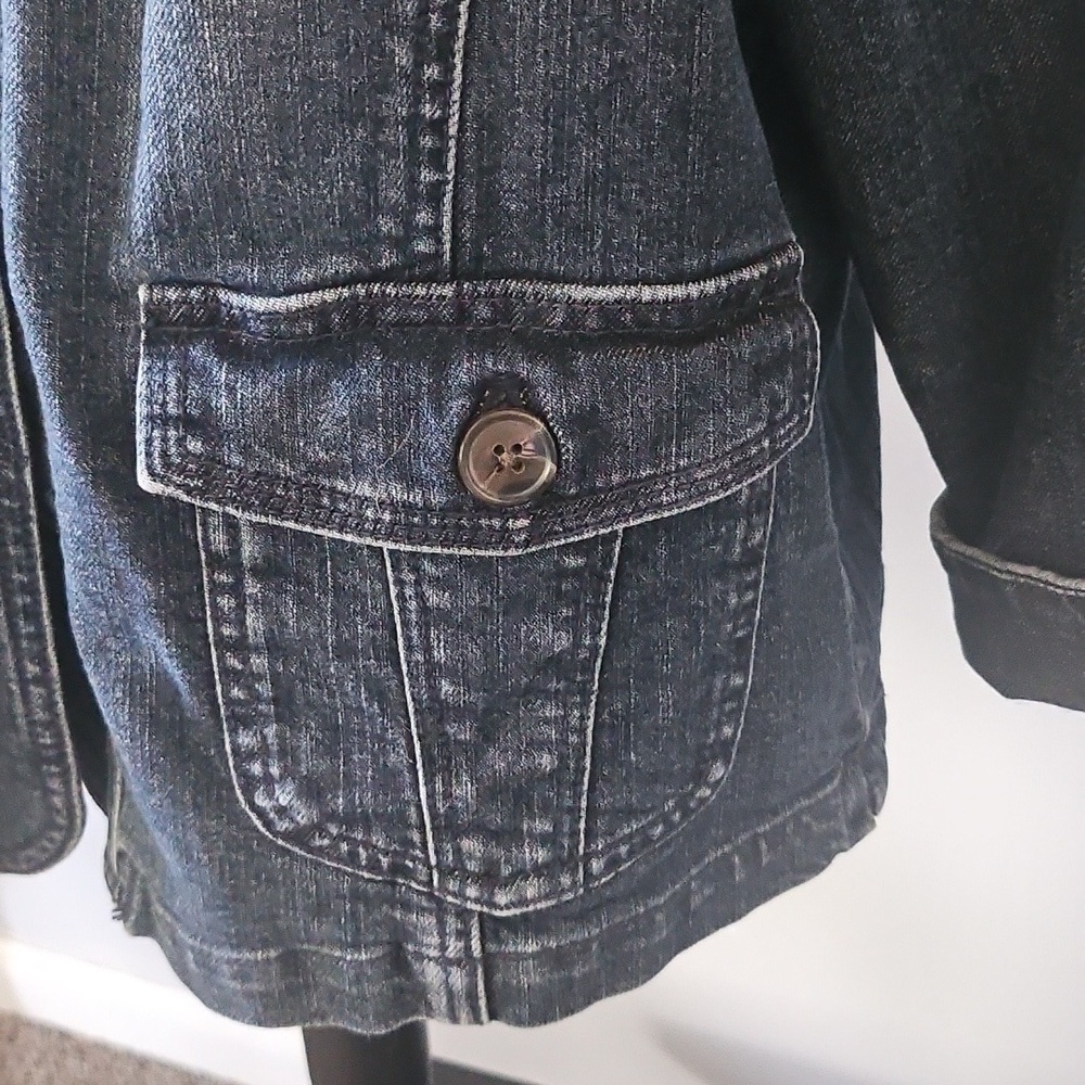 MOTTO Blue Denim Jacket with Shoulder and Yoke Detail - Picture 6 of 16